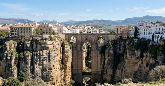 Ronda's Puente Nuevo bridge spanning the El Tajo gorge between the town's whitewashed buildings